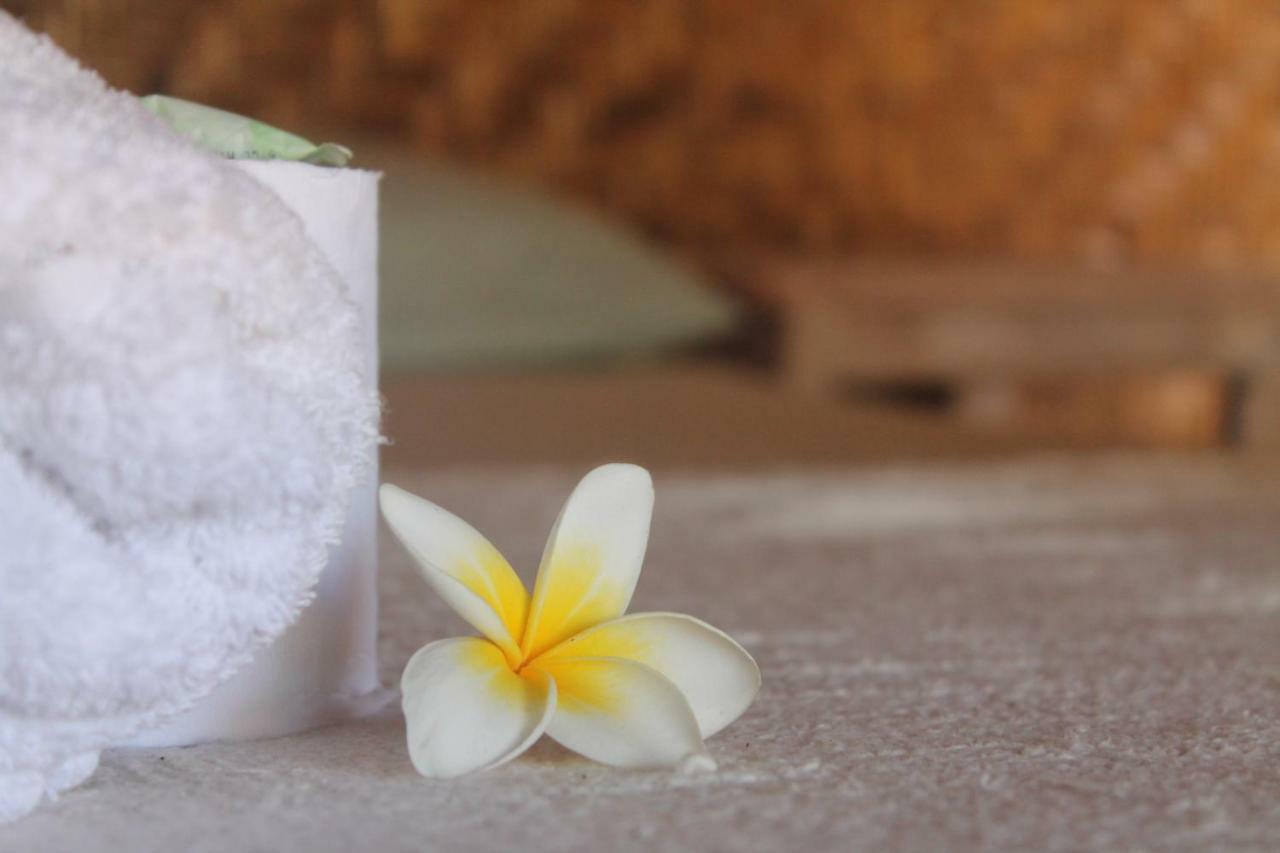 Rumah Canaria Bungalow Gili Trawangan Dış mekan fotoğraf